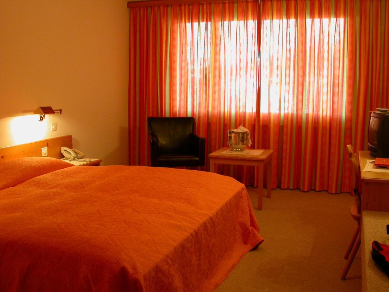 Hotel Poestli Maloja Buitenkant foto